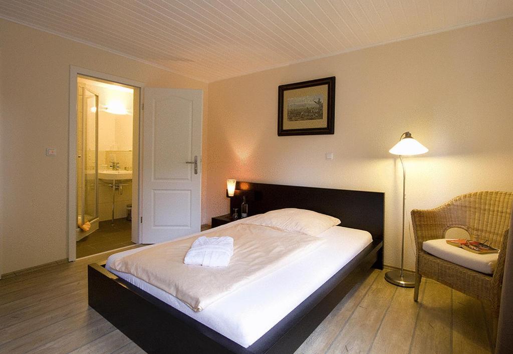 Heidehotel Gut Landliebe Хермансбург Екстериор снимка